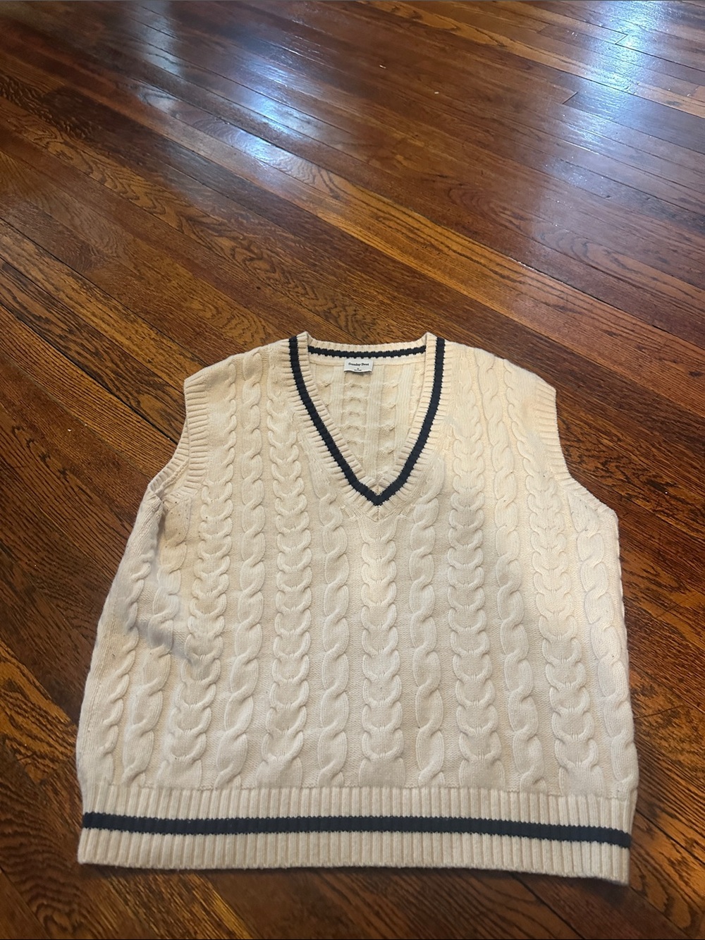 Aritzia Cream Cable Knit V-Neck Sweater Vest with Navy Trim